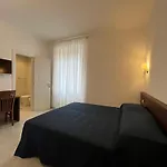 Giovanni 4* Rome